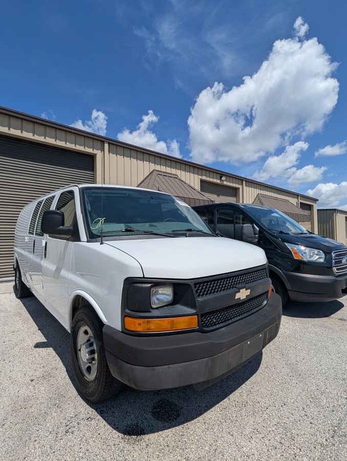 2015 CHEVROLET EXPRESS 2500 CARGO EXTENDED VAN 3D