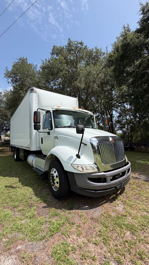 2018 INTERNATIONAL 8600 8600 REGULAR CAB