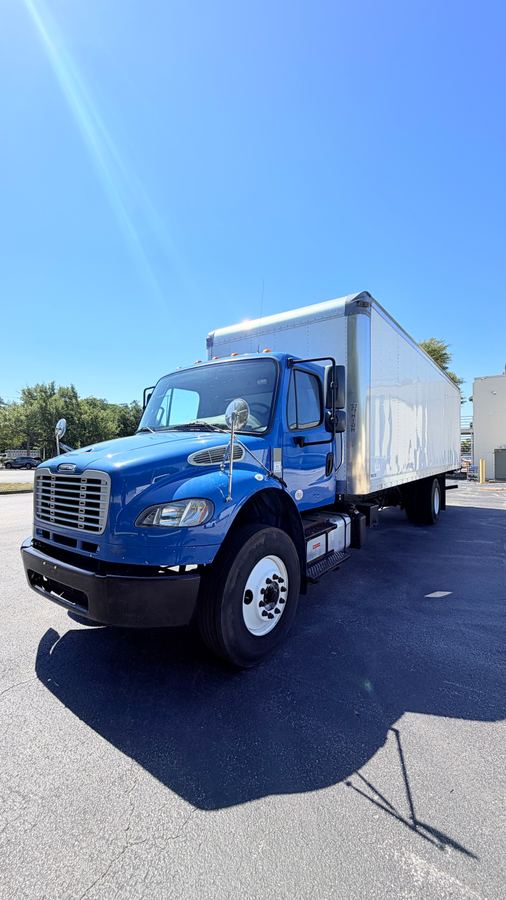 2021 FREIGHTLINER M106 M2 106 BUSINESS CLASS REGULAR CAB